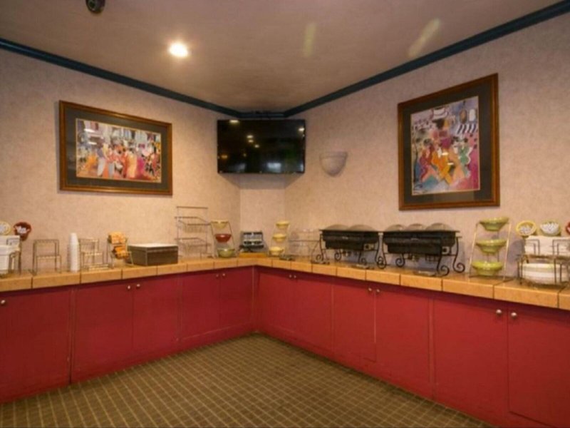 Oakland Airport Executive Hotel 21