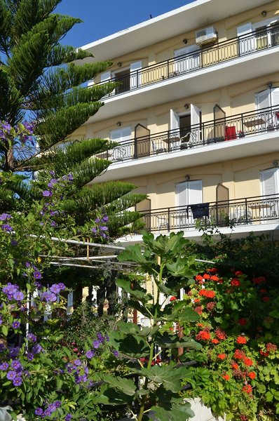 Hotel Niki 2