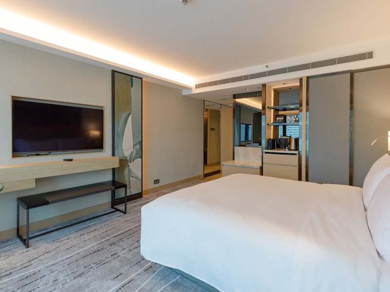 New World Millennium Hong Kong 28