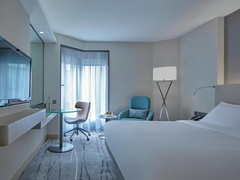 New World Millennium Hong Kong 41