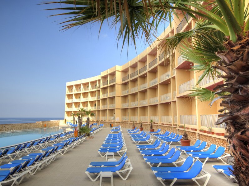 Paradise Bay Resort 1