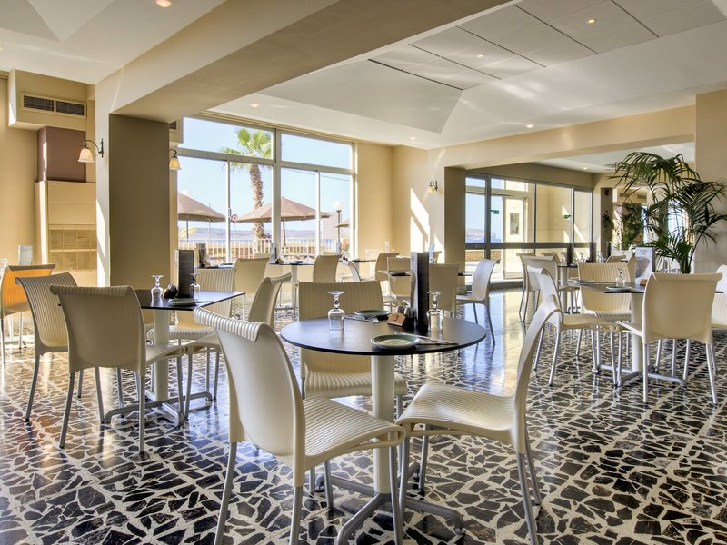 Paradise Bay Resort 31