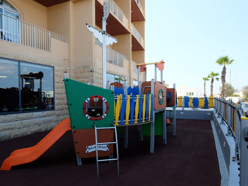 Paradise Bay Resort 44