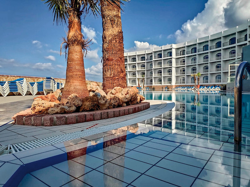 Paradise Bay Resort 8