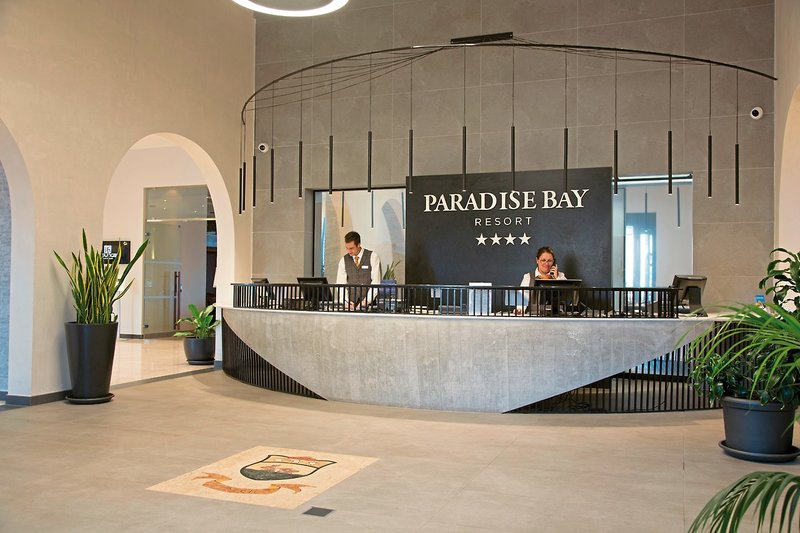 Paradise Bay Resort 9