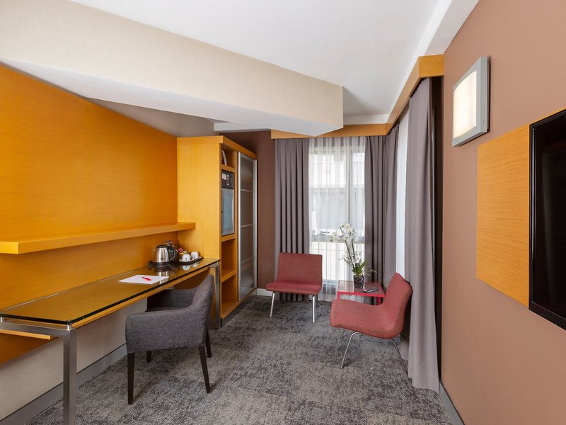 Nippon Hotel 28