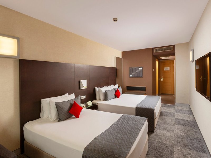 Nippon Hotel 32