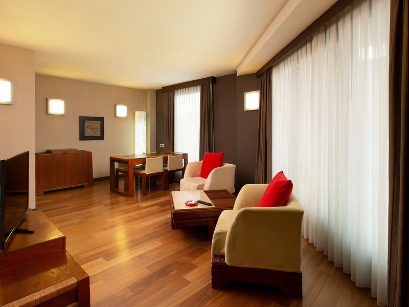 Nippon Hotel 42
