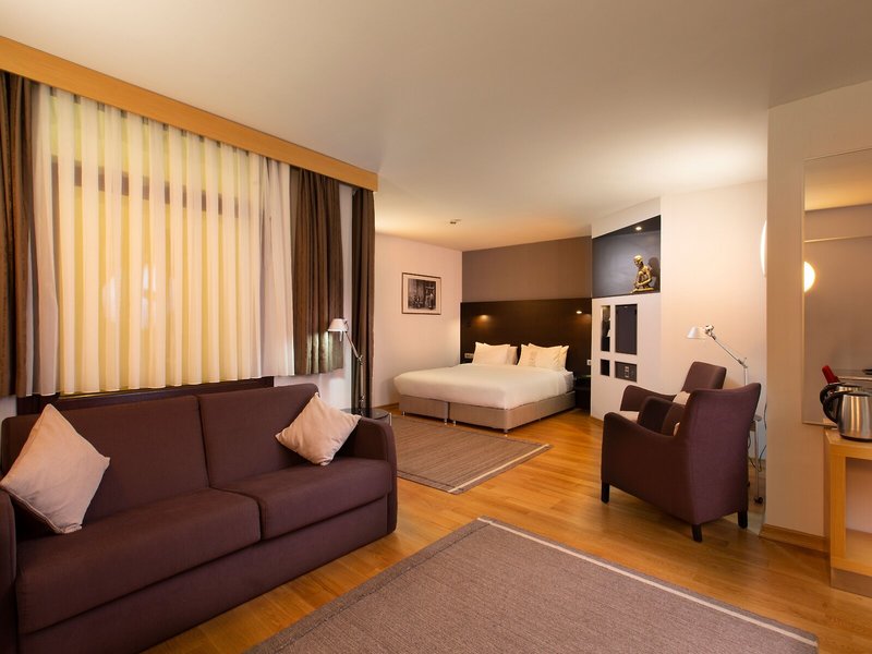 Nippon Hotel 48