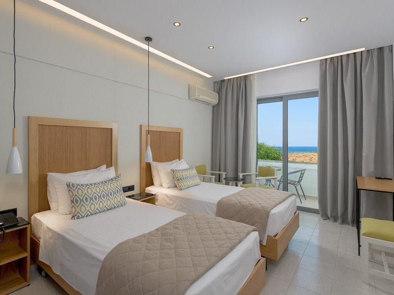 Nirvana Beach Hotel 30