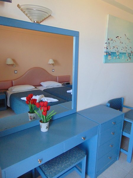 Nirvana Beach Hotel 32