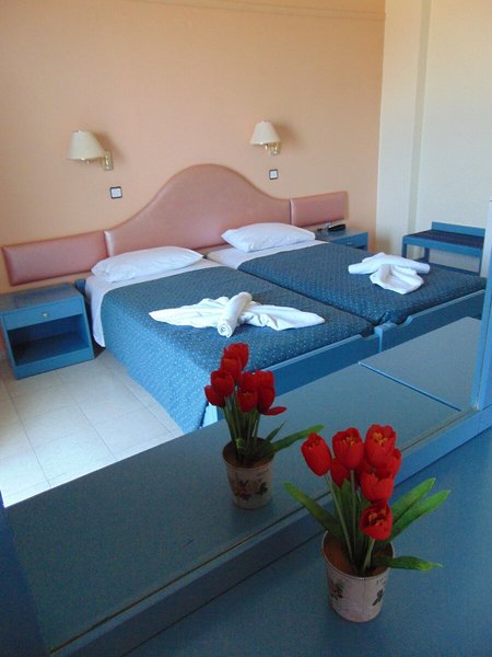 Nirvana Beach Hotel 34