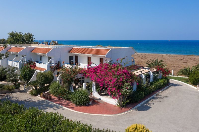 Nirvana Beach Hotel 2