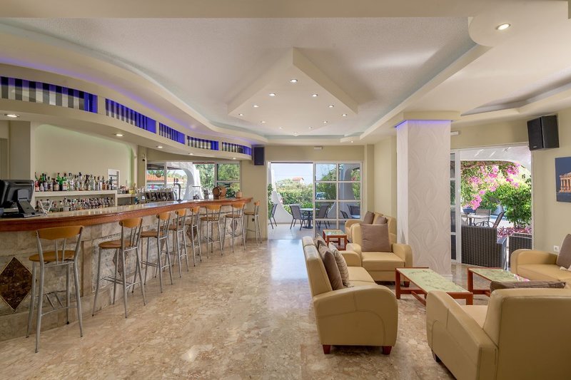 Nirvana Beach Hotel 9