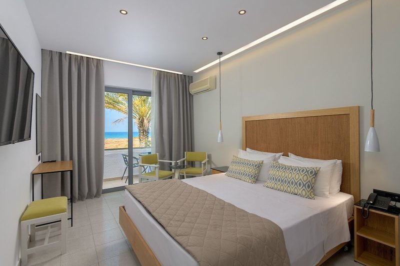 Nirvana Beach Hotel 15