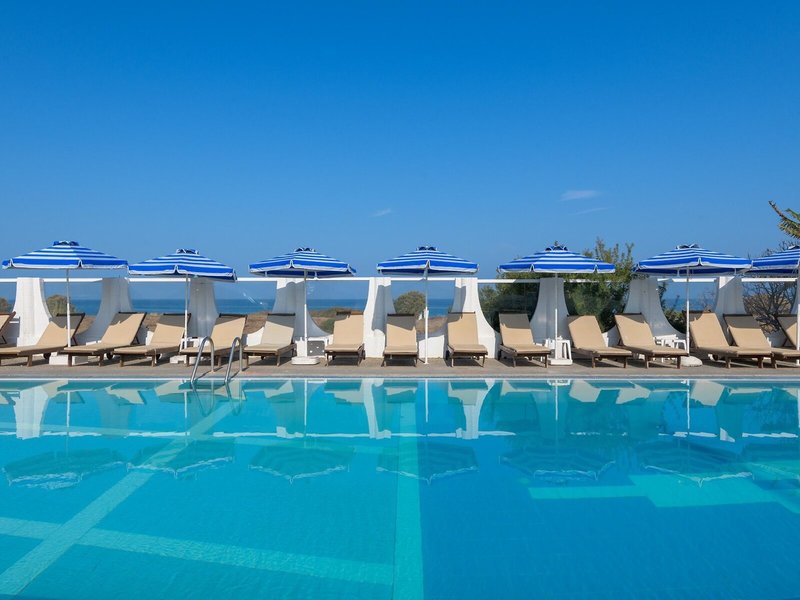 Nirvana Beach Hotel 9