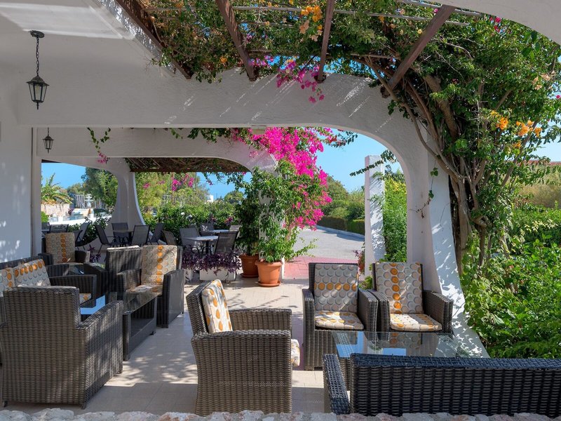 Nirvana Beach Hotel 17