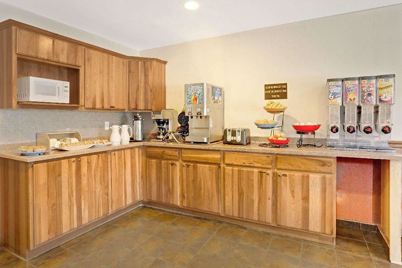Ramada Draper 5