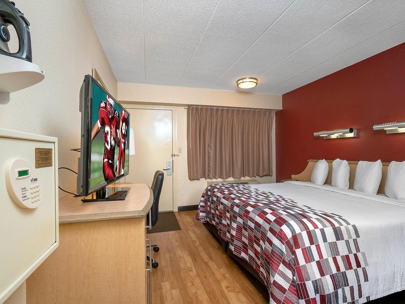 Red Roof Inn Edison 15