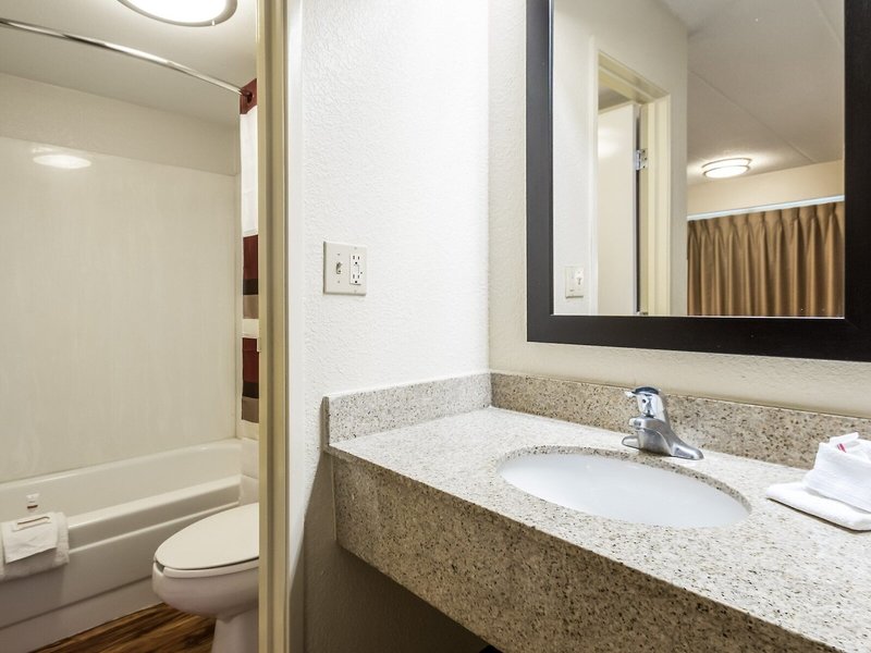 Red Roof Inn Edison 21