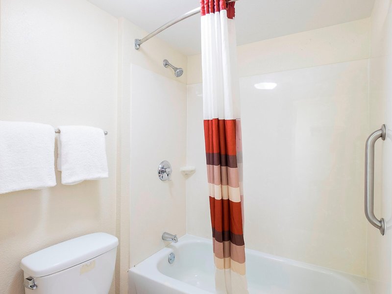 Red Roof Inn Edison 22