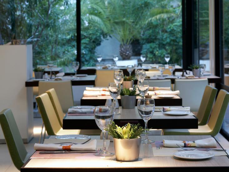 Novotel Athenes 4