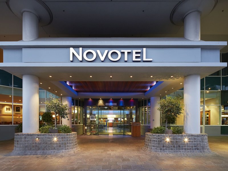 Novotel Perth Langley 3