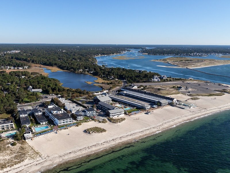 Riviera Beach Resort