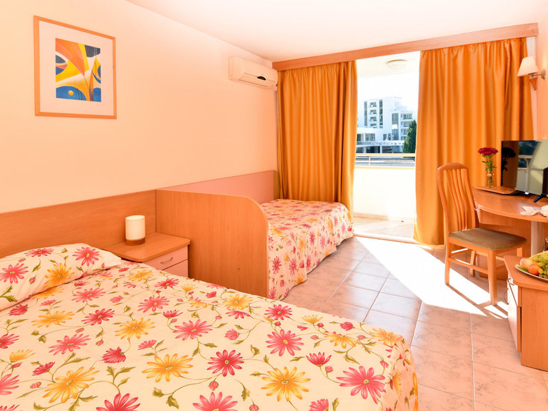 Hotel Oasis 10