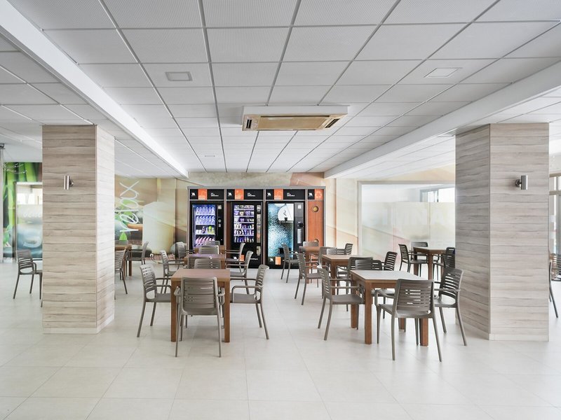 Hotel Oasis Park Salou 18