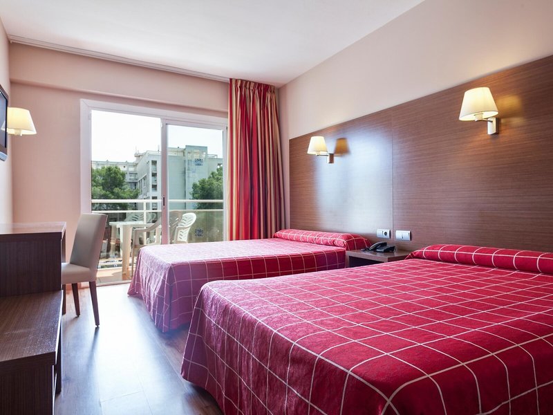 Hotel Oasis Park Salou 31