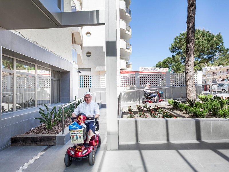 Hotel Oasis Park Salou 11