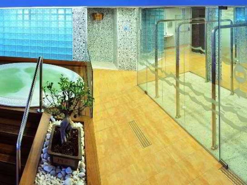 GHT Oasis Tossa & Spa 9