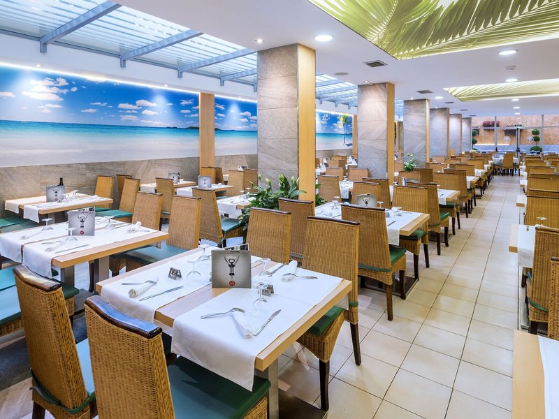 GHT Oasis Tossa & Spa 32