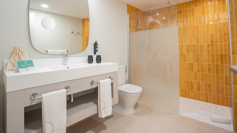 Oasis Village Club 60