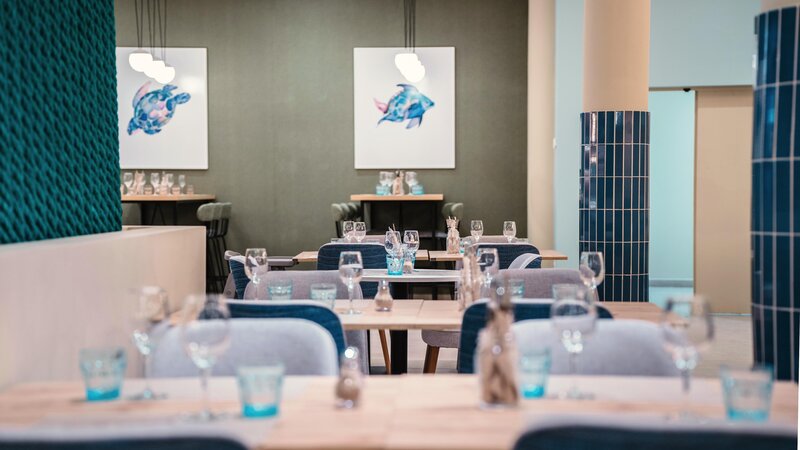 Oasis Village Club 88