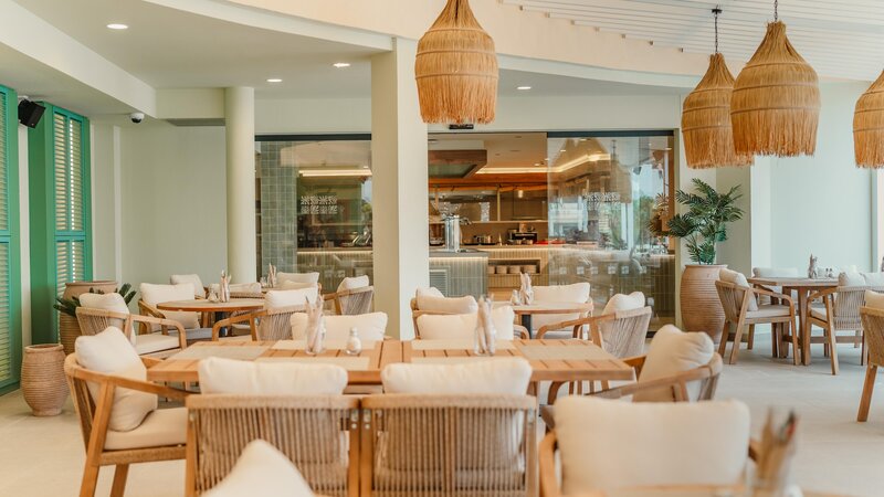 Oasis Village Club 91