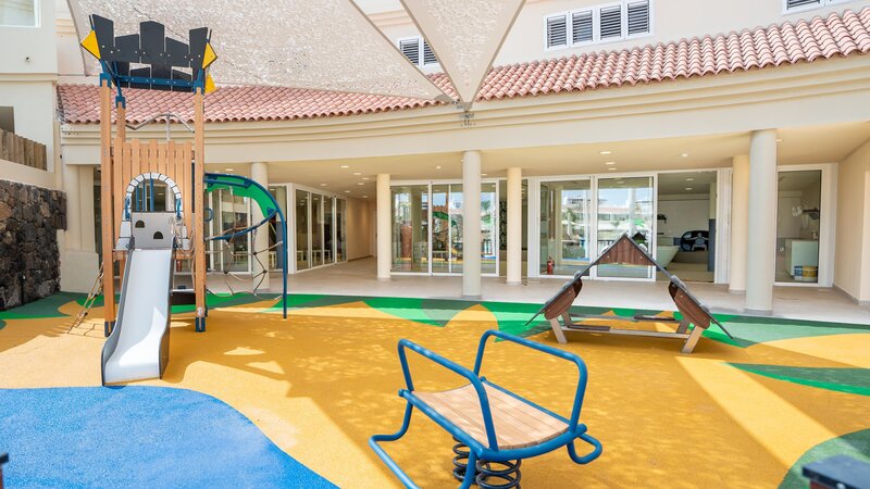 Oasis Village Club 98