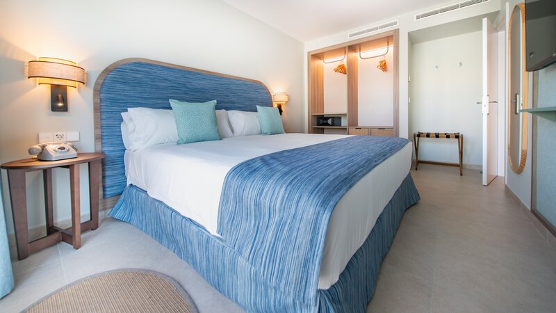 Oasis Village Club 33