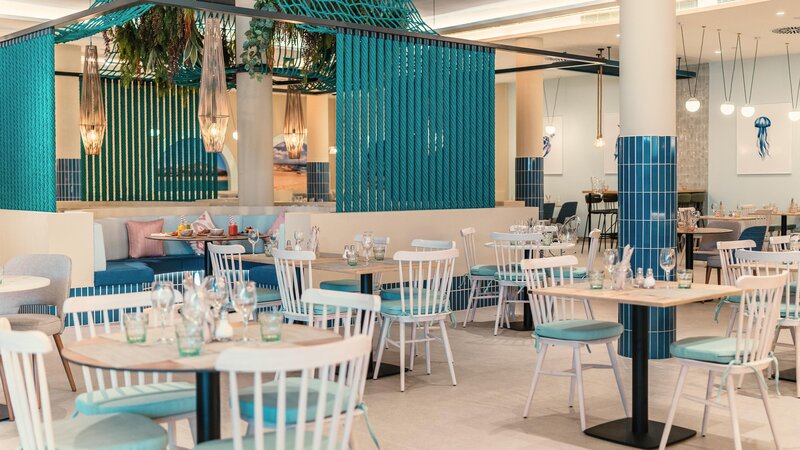 Oasis Village Club 84