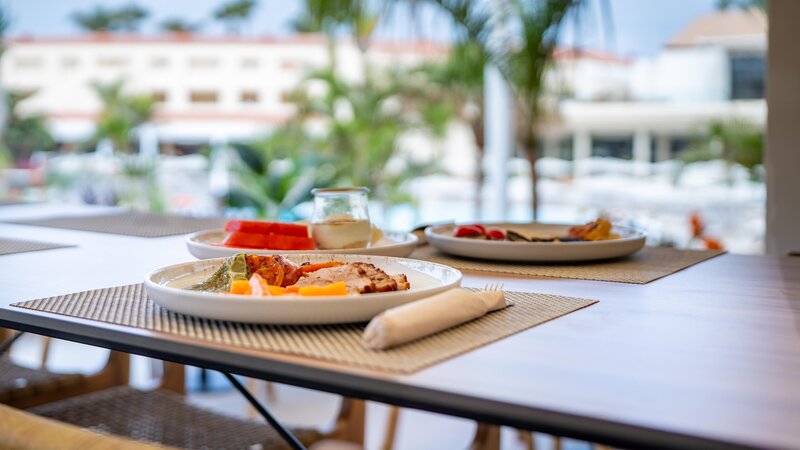 Oasis Village Club 93