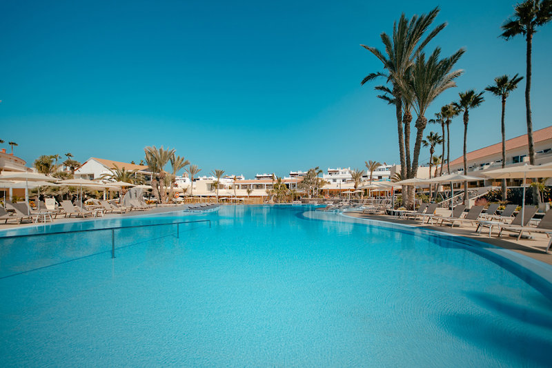 Oasis Village Club 100