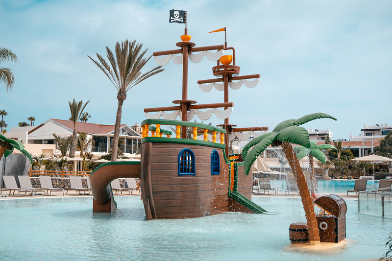 Oasis Village Club 101