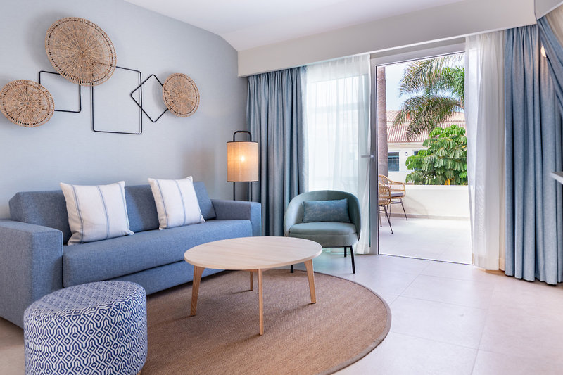 Oasis Village Club 103
