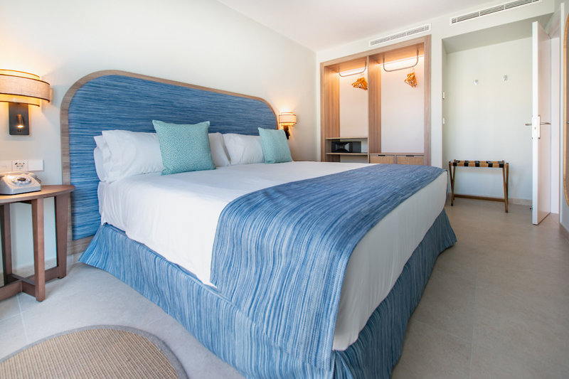 Oasis Village Club 112