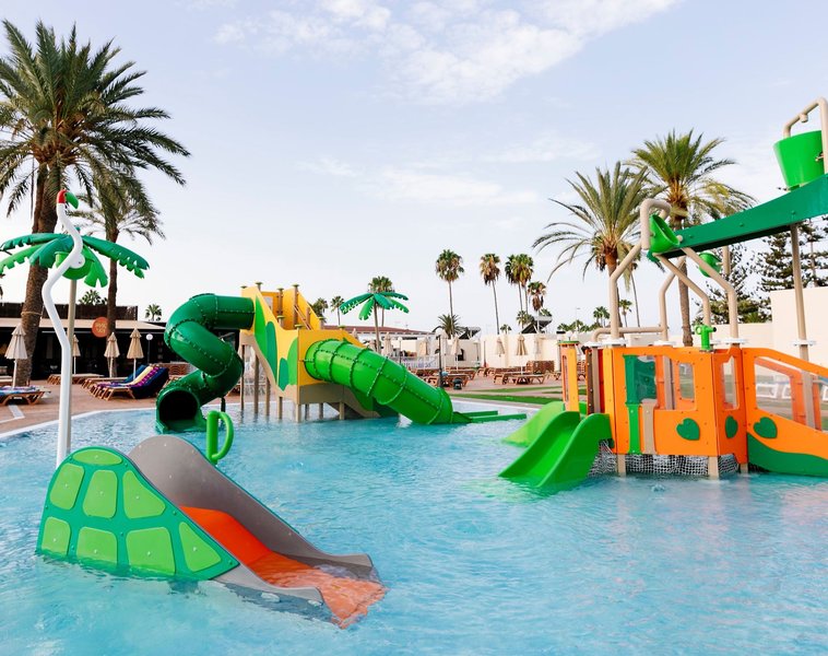 Oasis Village Club 46