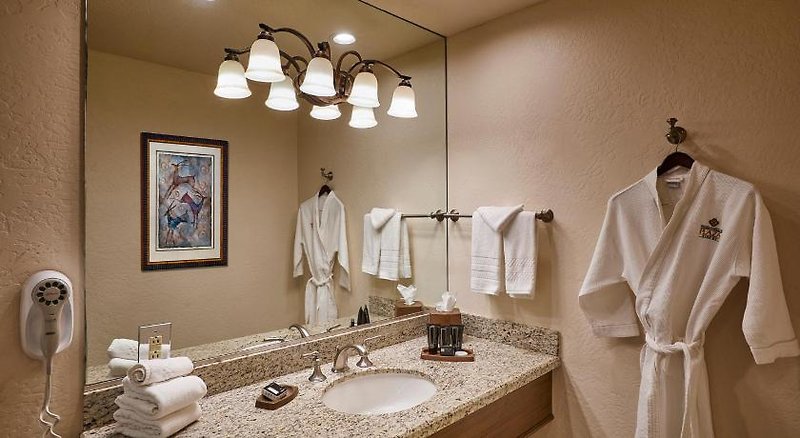 Scottsdale Plaza Resort 5
