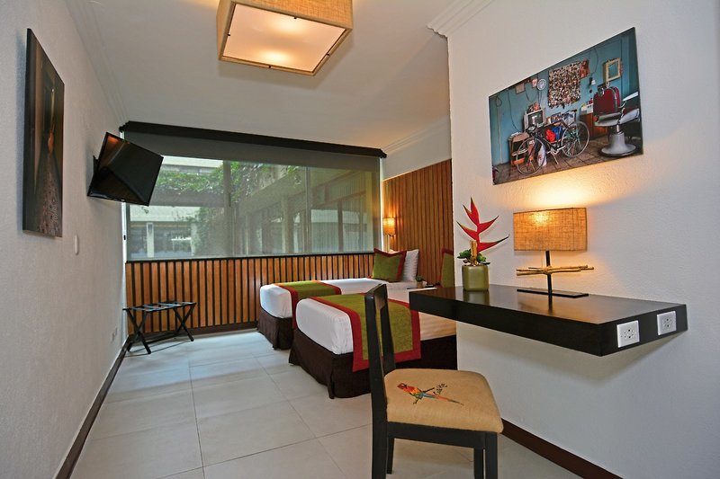 Auténtico Hotel 9