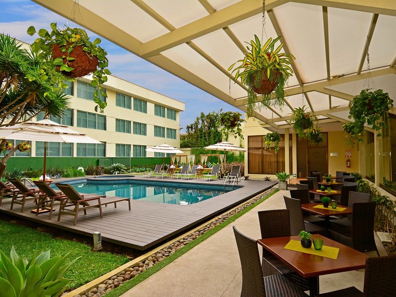 Autentico 5 - Outdoor Pool