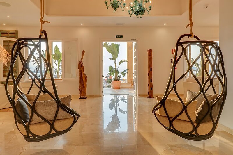 Hoposa Hotel Pollentia 8